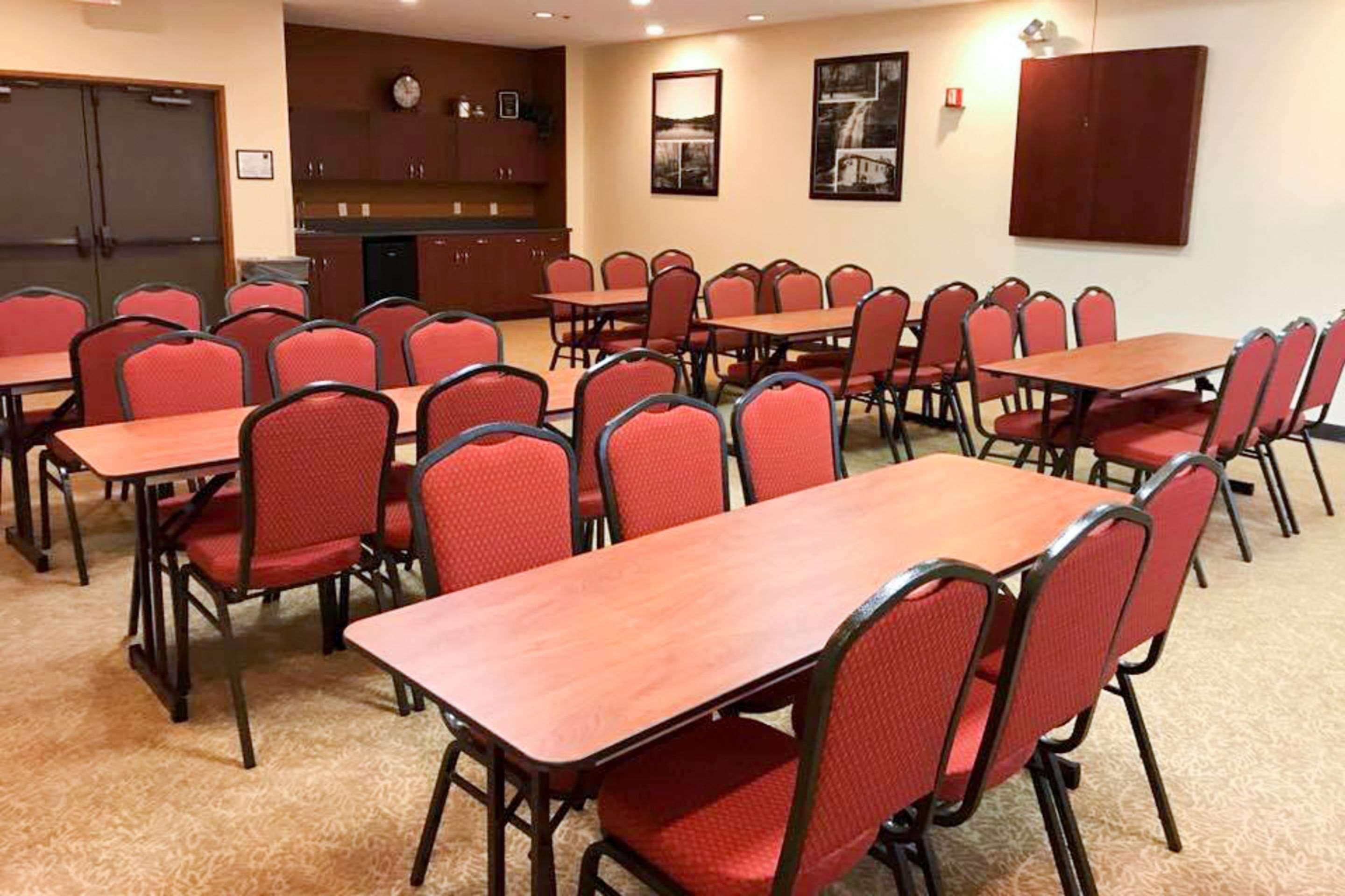 Comfort Suites Near Penn State - State College, Pa Экстерьер фото