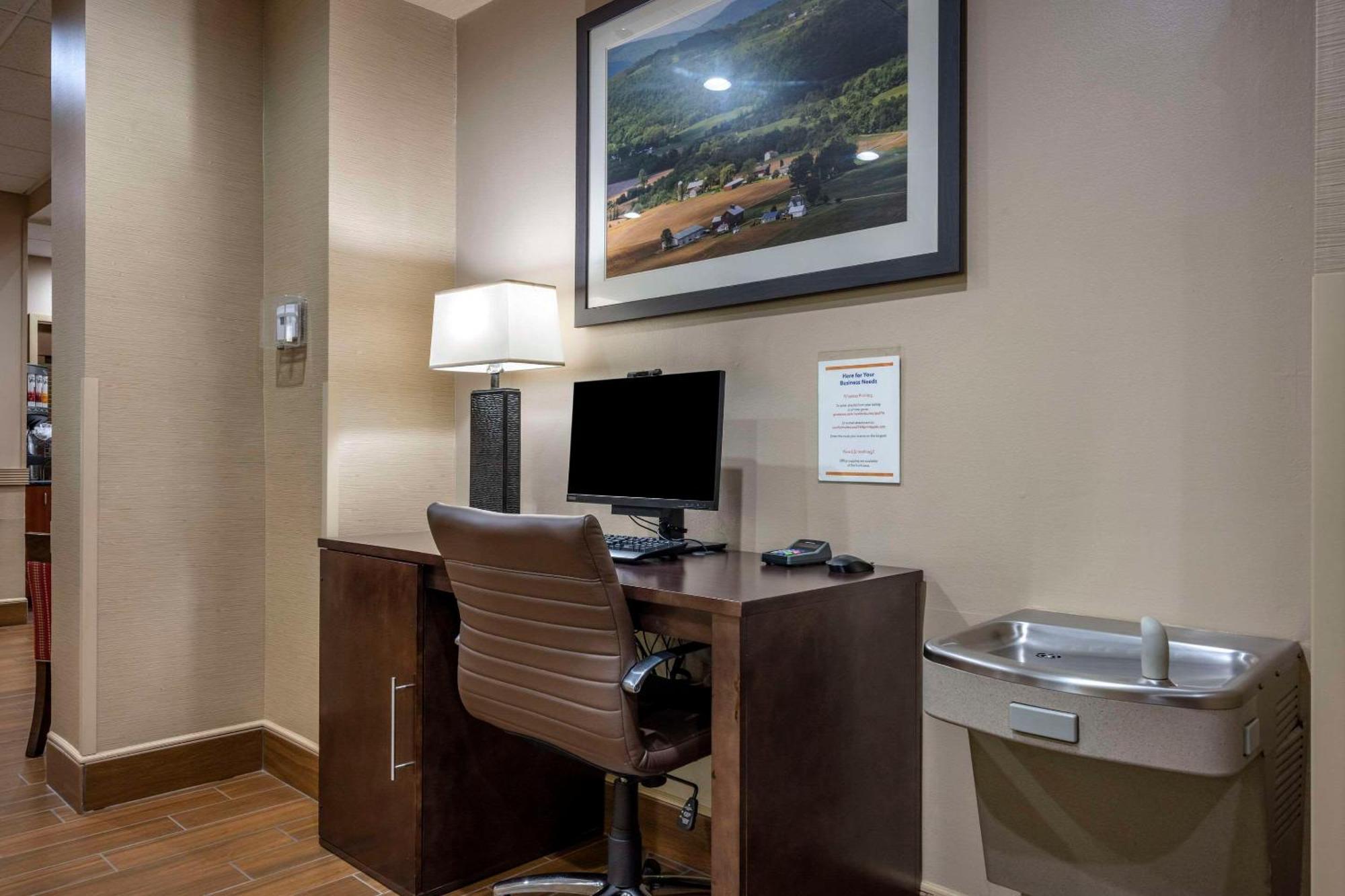 Comfort Suites Near Penn State - State College, Pa Экстерьер фото